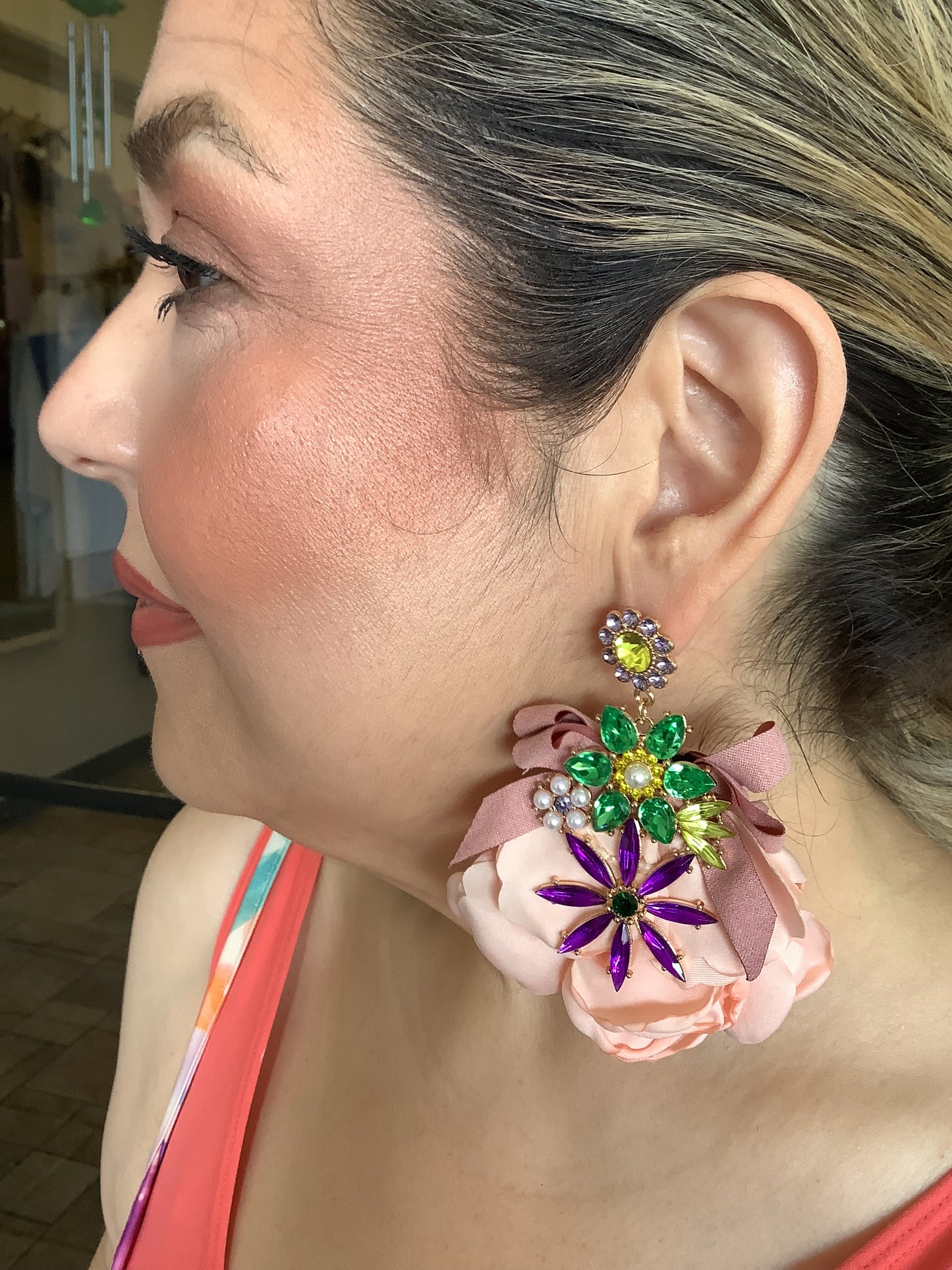 Mystic Flower with Gems Earrings PASTEL PEACH