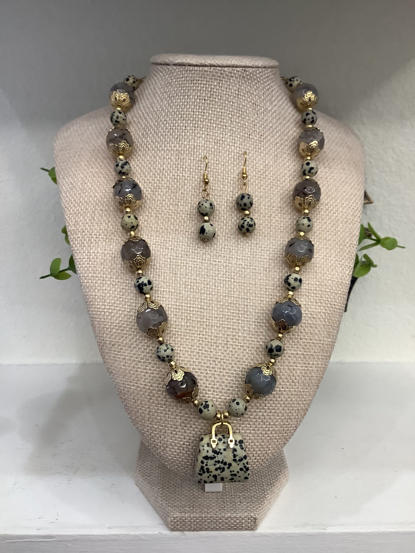 Agate Gemstones Handmade Artisan  Necklace Set w/ Matching Earrings (18” long + 2”extender)
