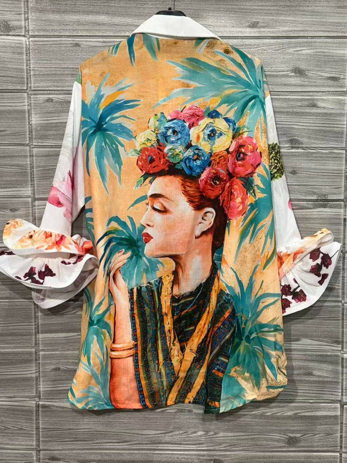 “Watercolor Florals” Print and Puff Sleeves Italian Blouse
