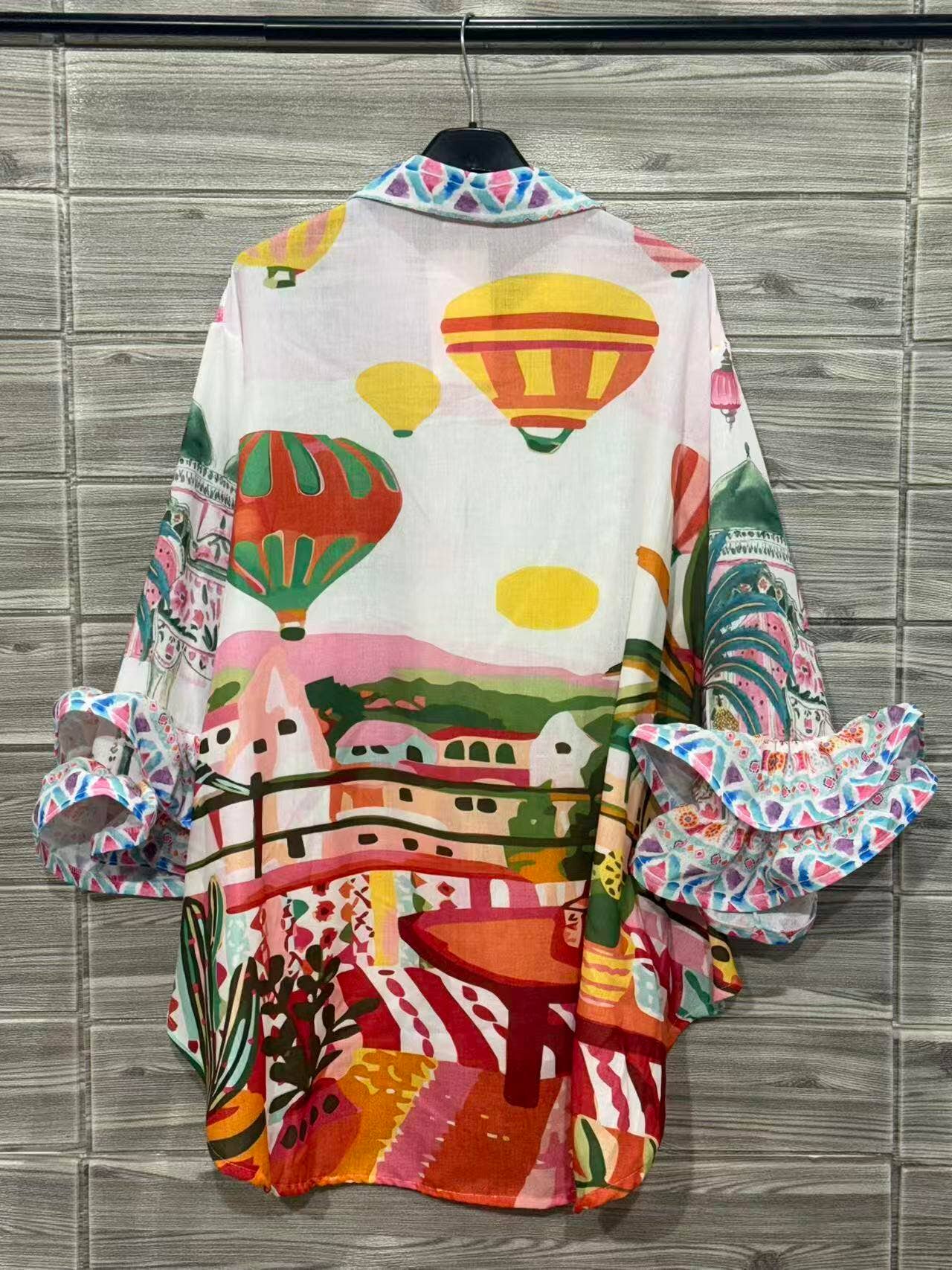 “Hot Air Balloons” Mixed with Tropical Prints and Puff Sleeves Italian Blouse