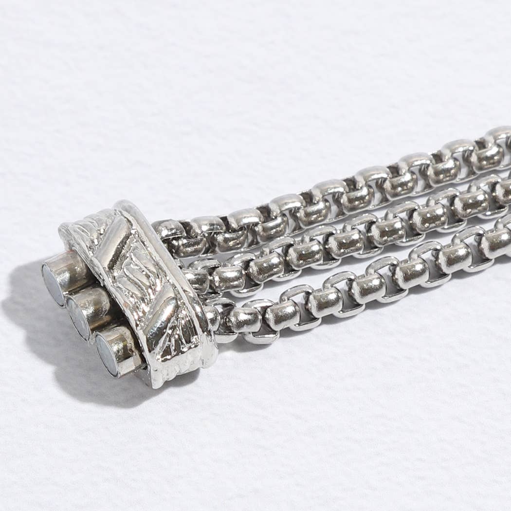 Stone Paved Heart Shape Point Magnetic Bracelet