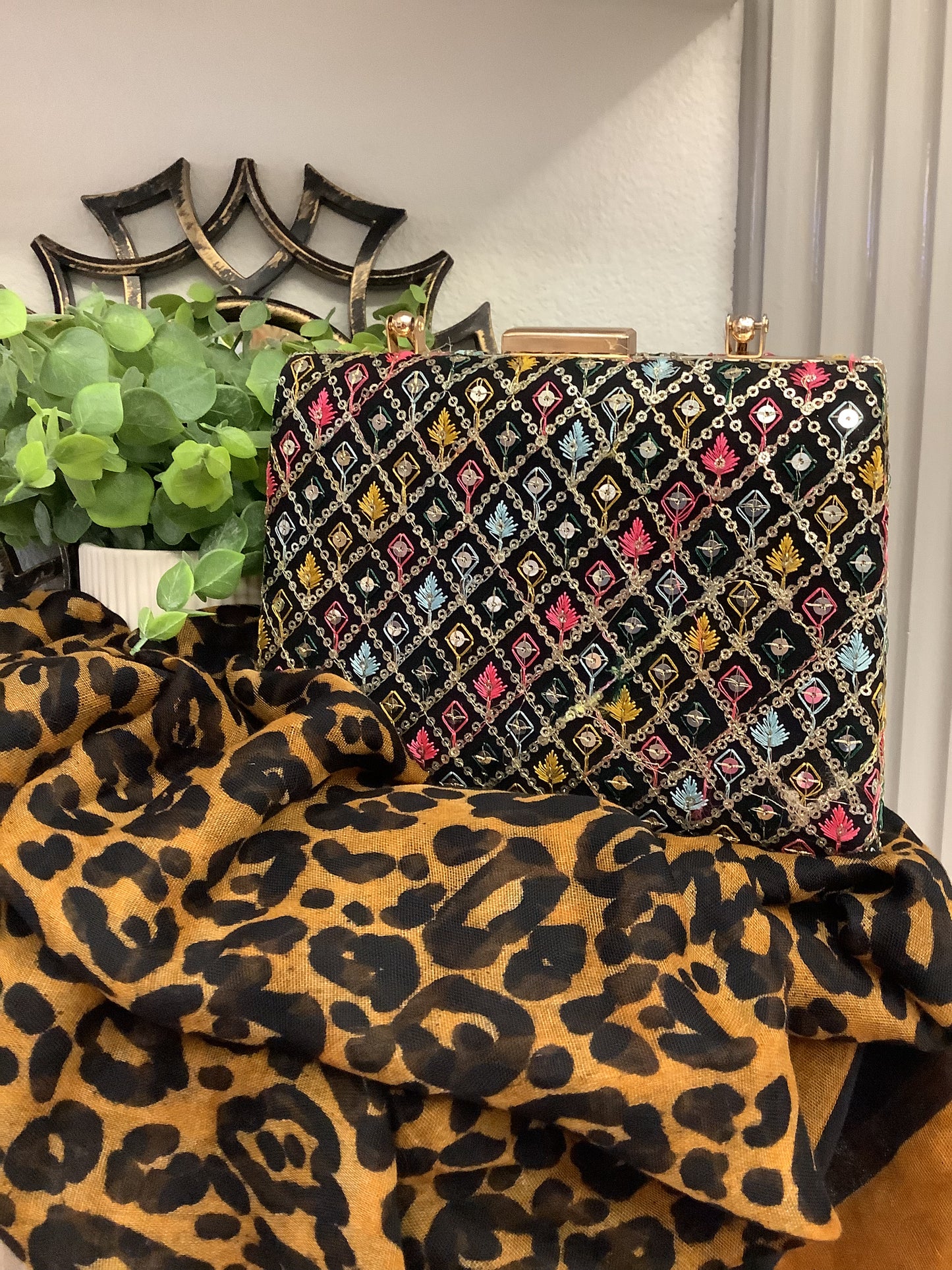 Heirloom-Inspired Multicolor Embroidered Box Clutch/Handbag