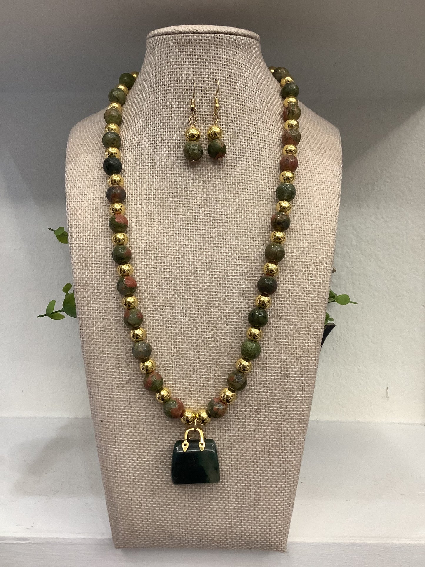 Agate Gemstones Handmade Artisan  Necklace Set w/ Matching Earrings (18” long + 2”extender)