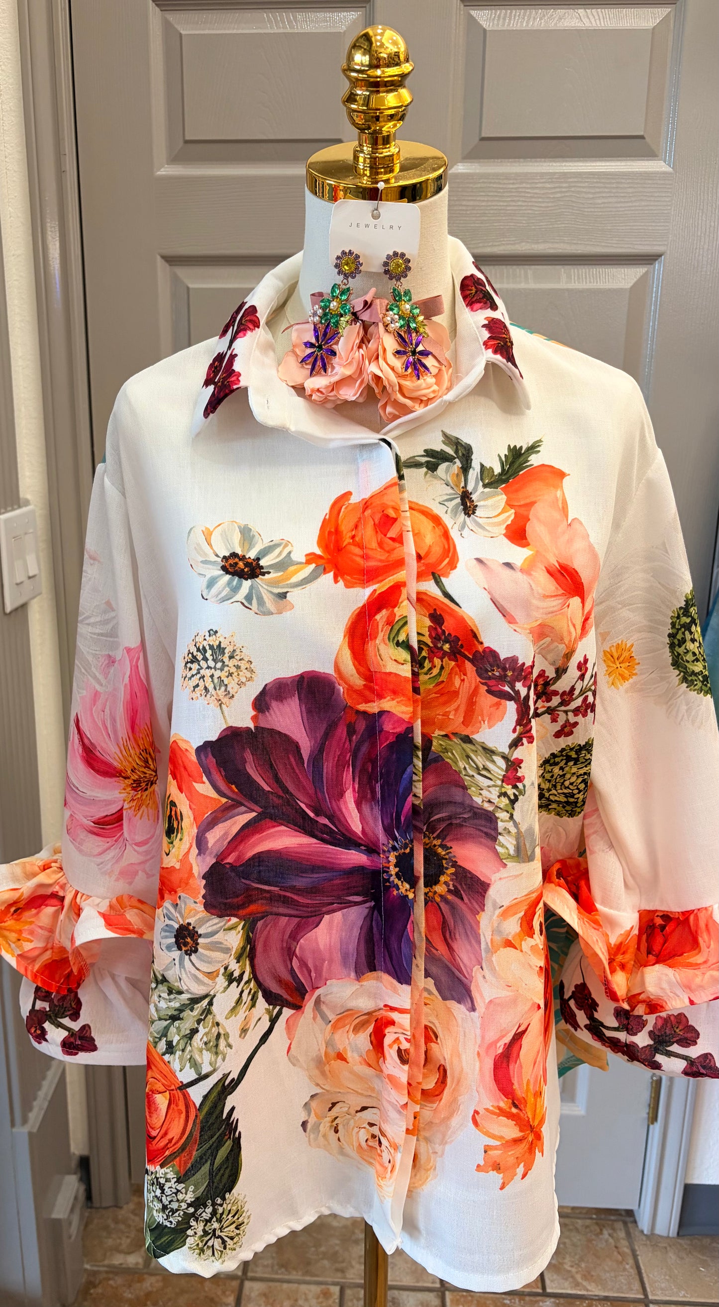 “Watercolor Florals” Print and Puff Sleeves Italian Blouse
