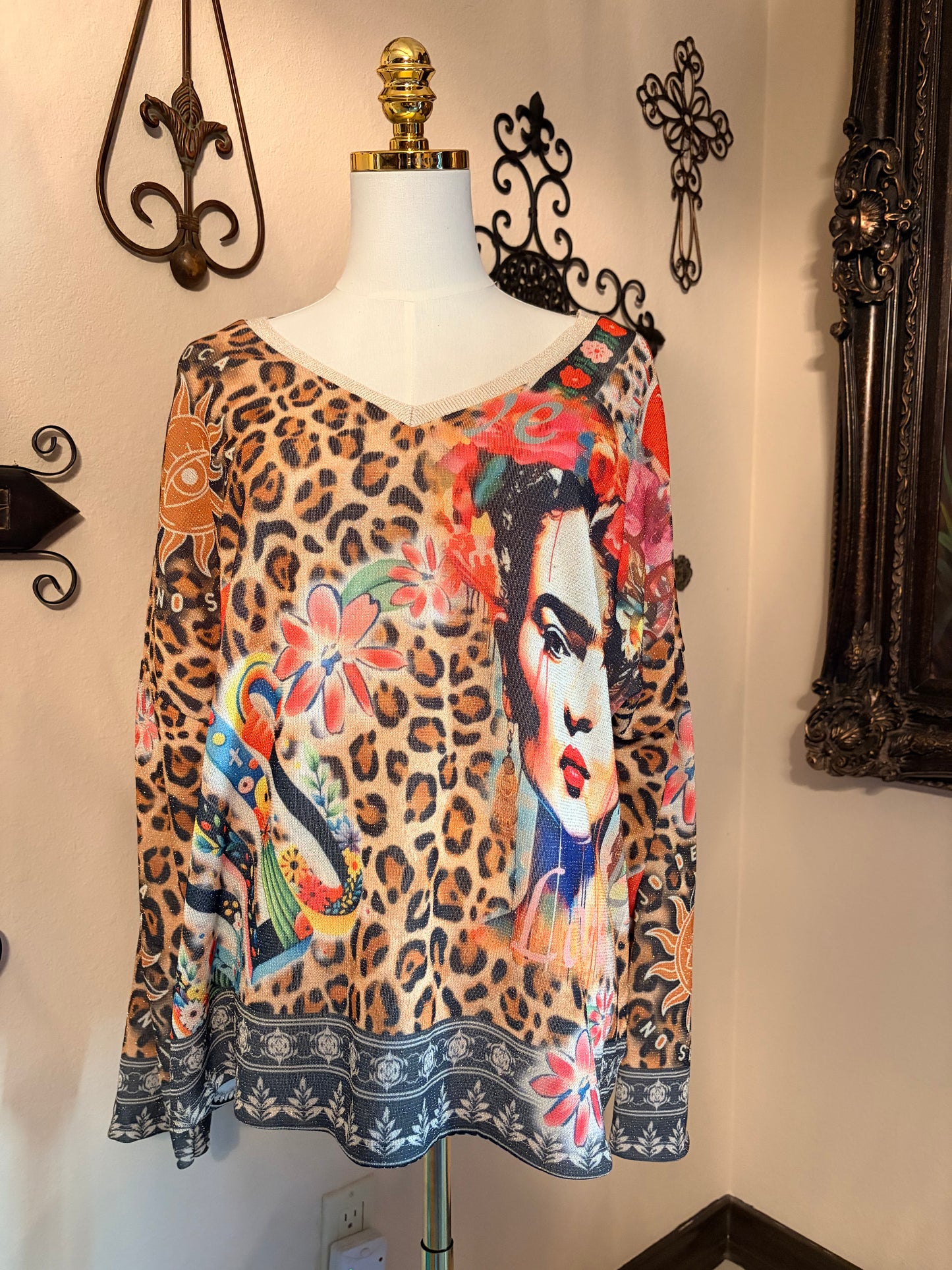 Frida meets Cheetah Light Italian Sweater