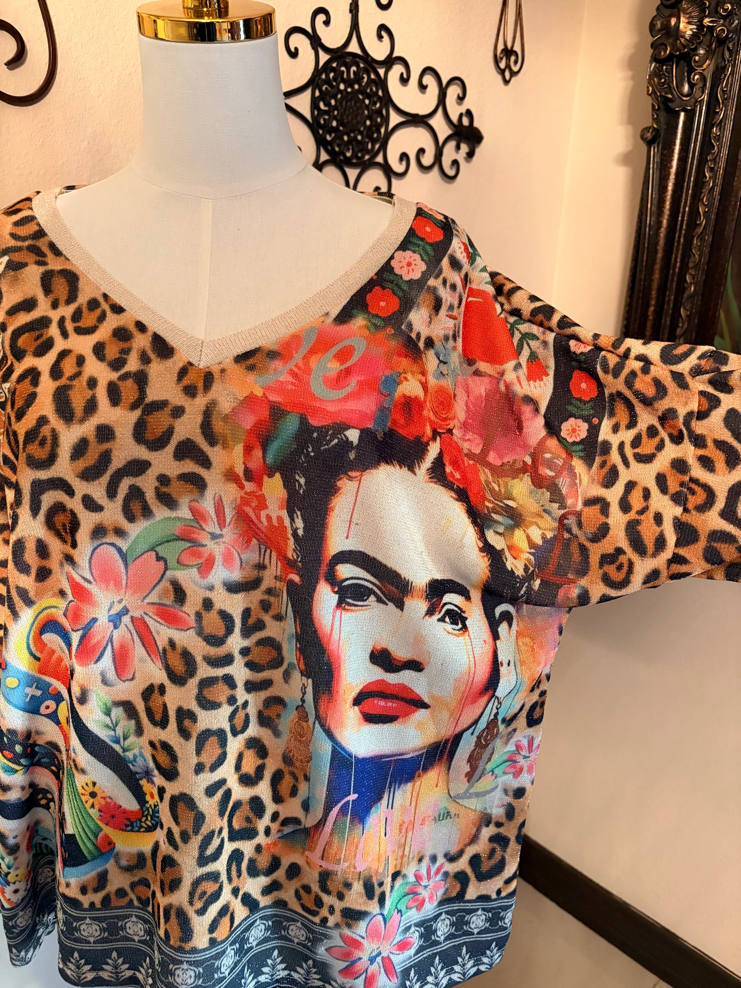 Frida meets Cheetah Light Italian Sweater