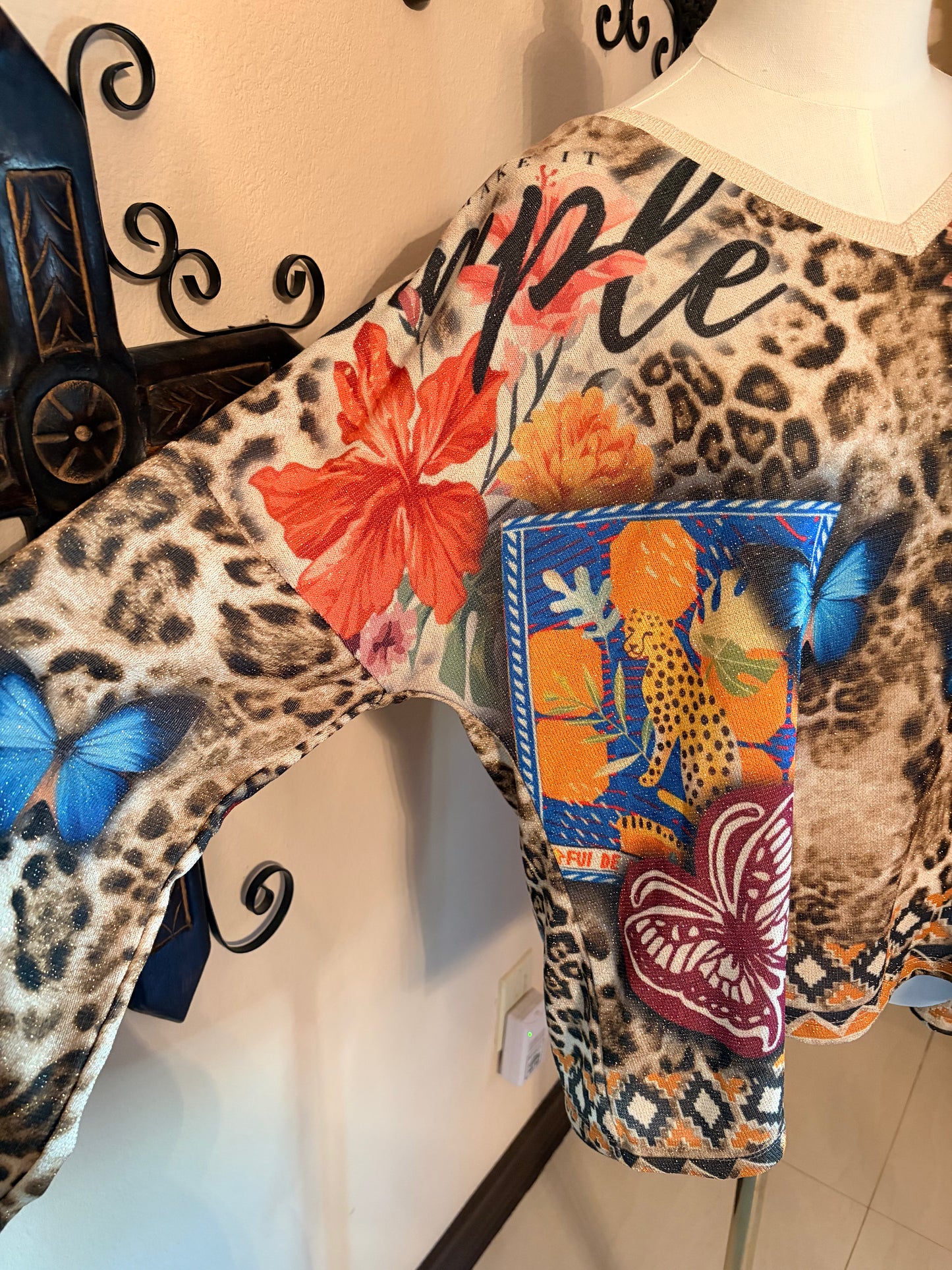 Frida loves Butterflies Light Italian Sweater