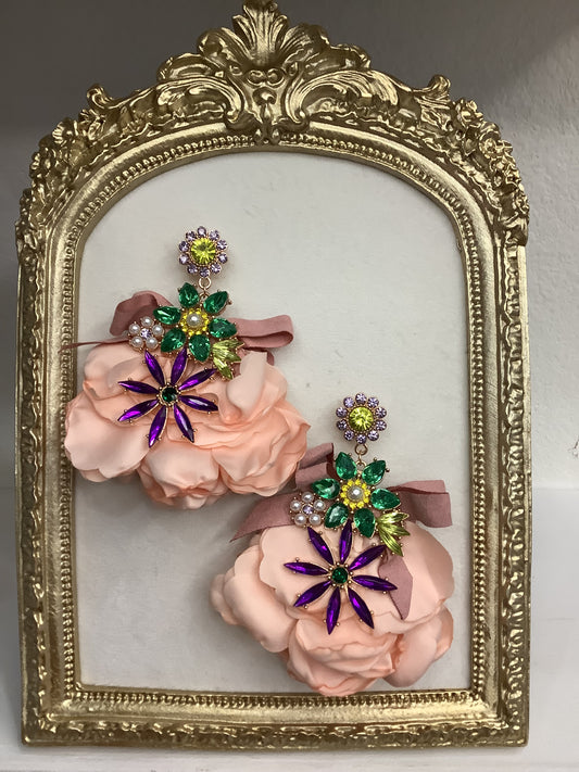 Mystic Flower with Gems Earrings PASTEL PEACH