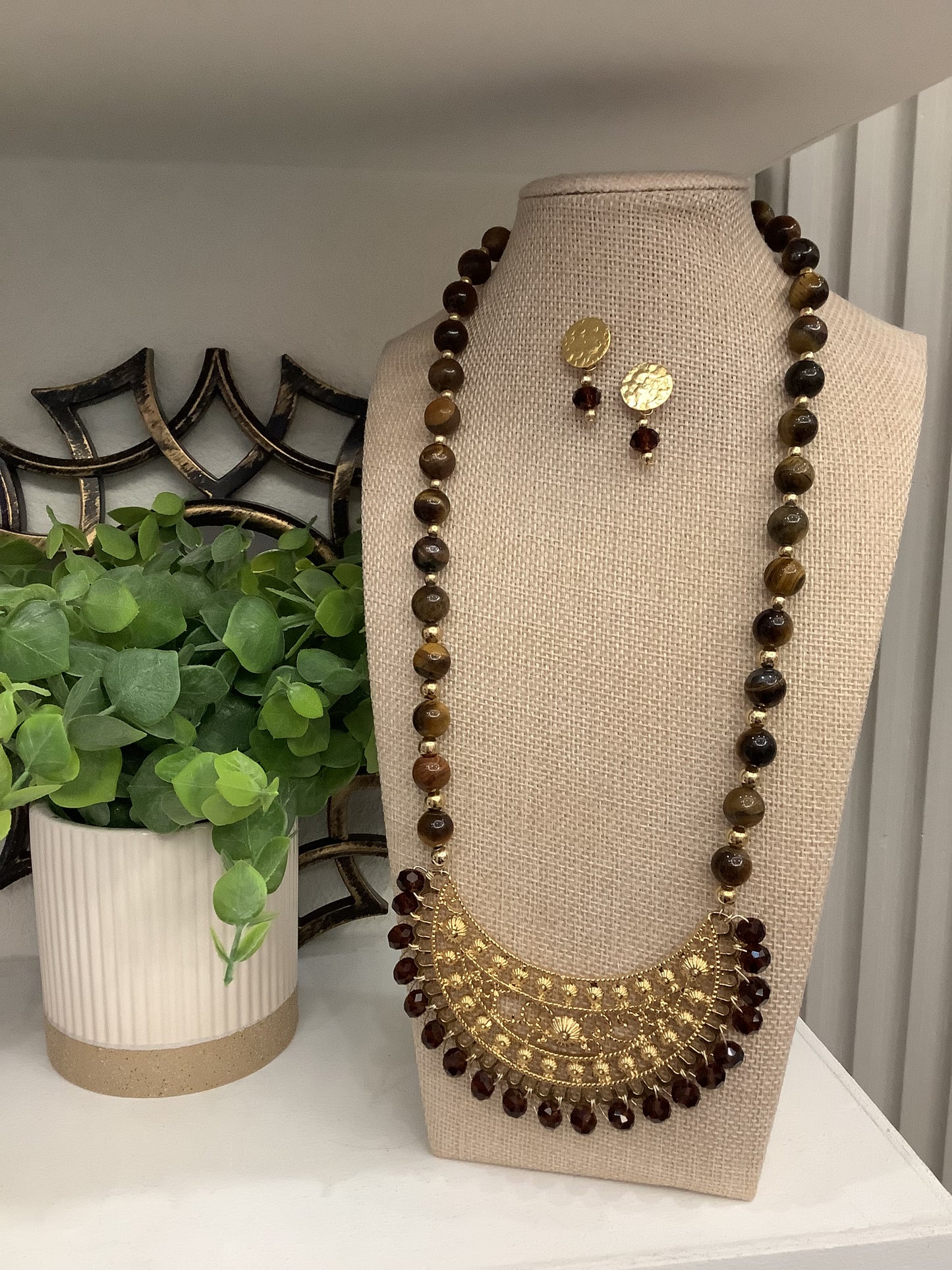 Agate Gemstones Artisan Bib Necklace Set w/ Complementary Earrings (18” long + 2”extender)