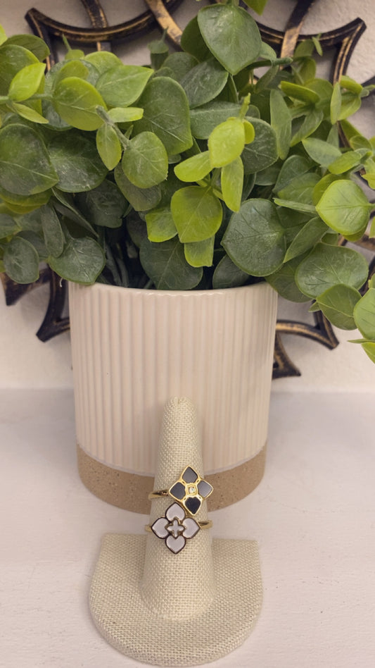 Gold laminated Clover Ring (14K)