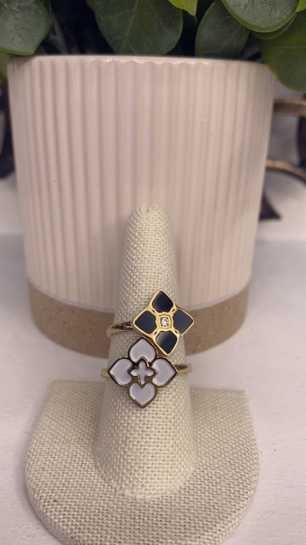 Gold laminated Clover Ring (14K)