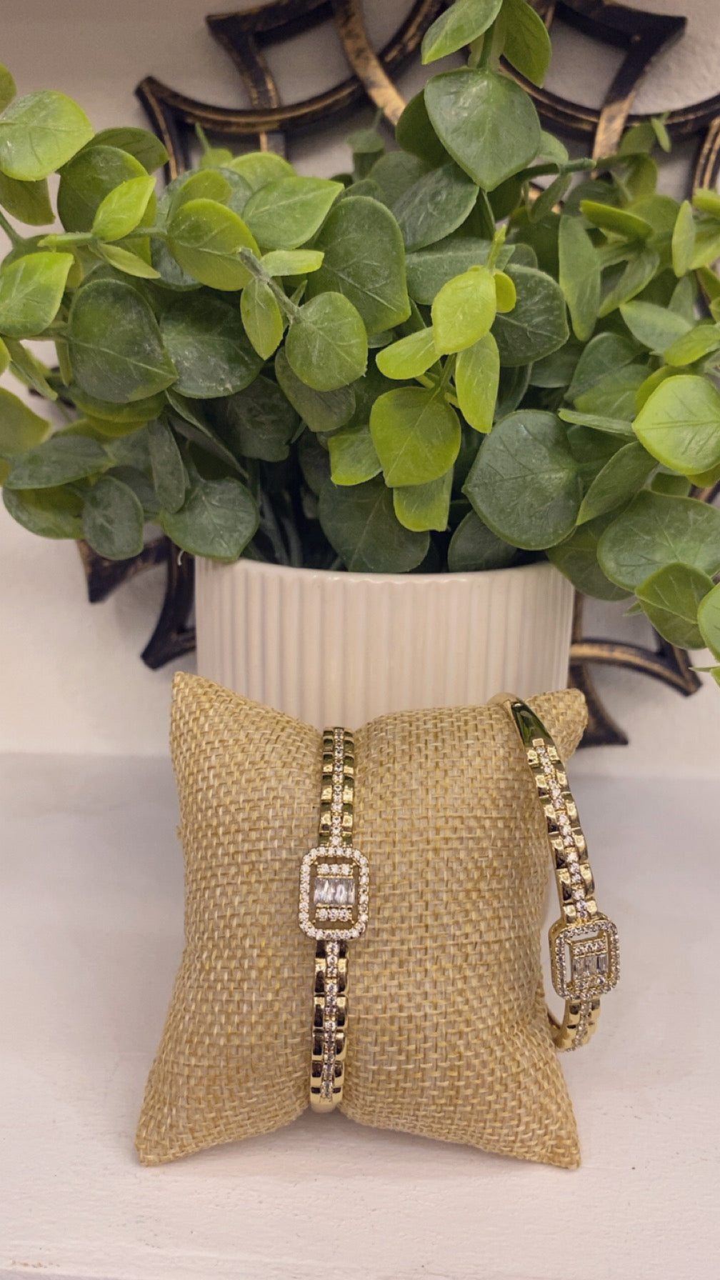 Gold laminated Bangle with Sparkle (14K)